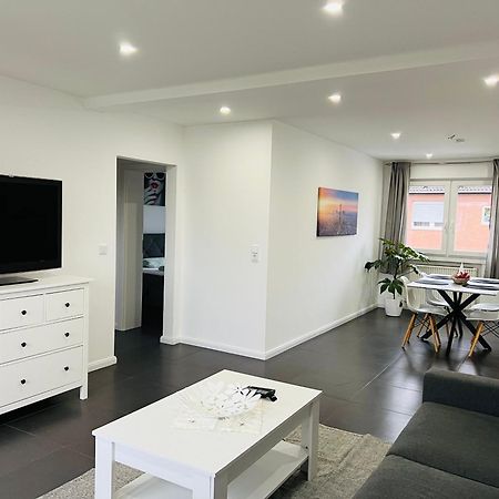 Elegante Apartment In Erftstadt Mit Balkon, Zentral, Bahnhof Nah, Phantasialand Bruehl Bei Cologne エクステリア 写真