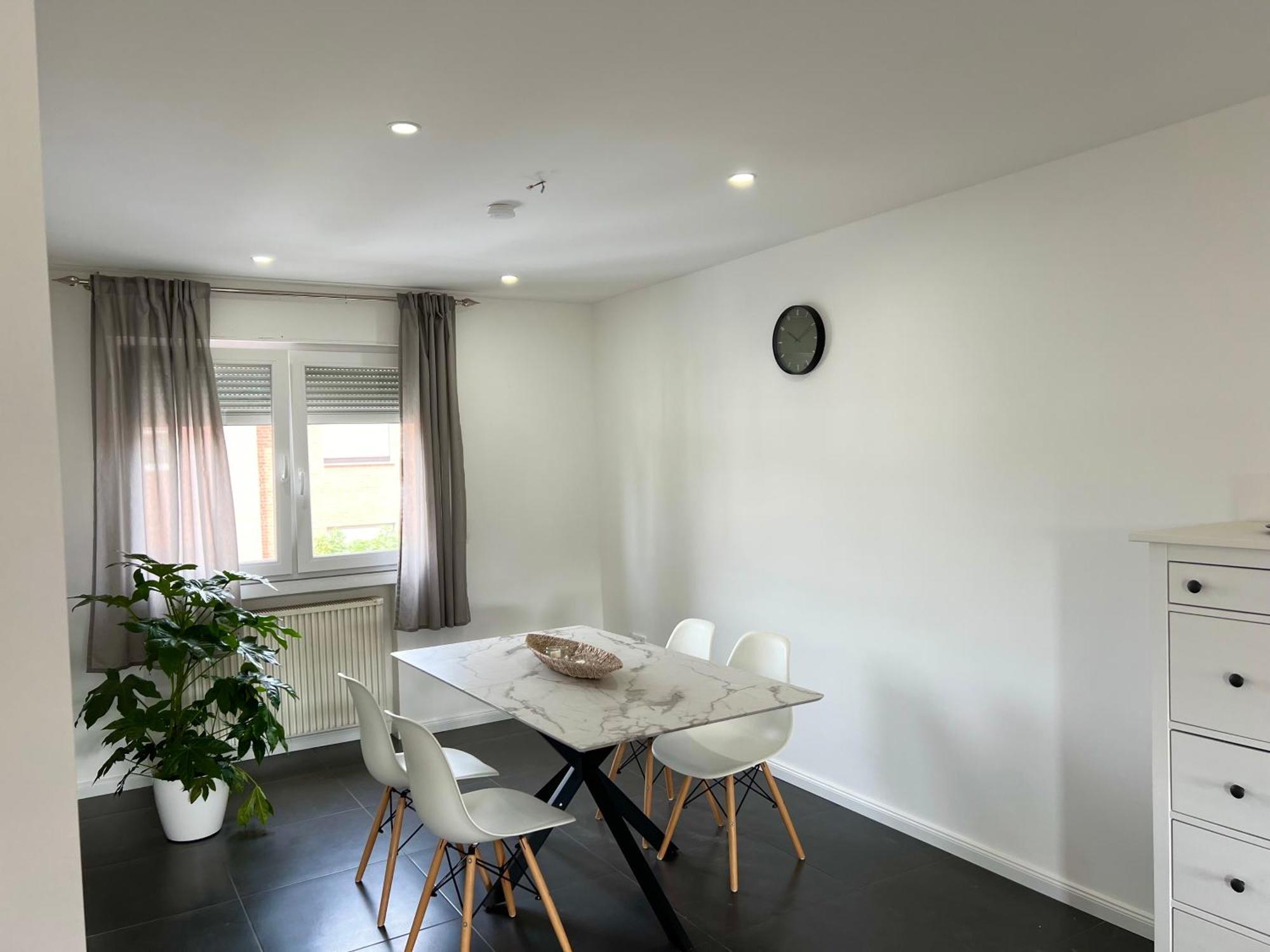 Elegante Apartment In Erftstadt Mit Balkon, Zentral, Bahnhof Nah, Phantasialand Bruehl Bei Cologne エクステリア 写真
