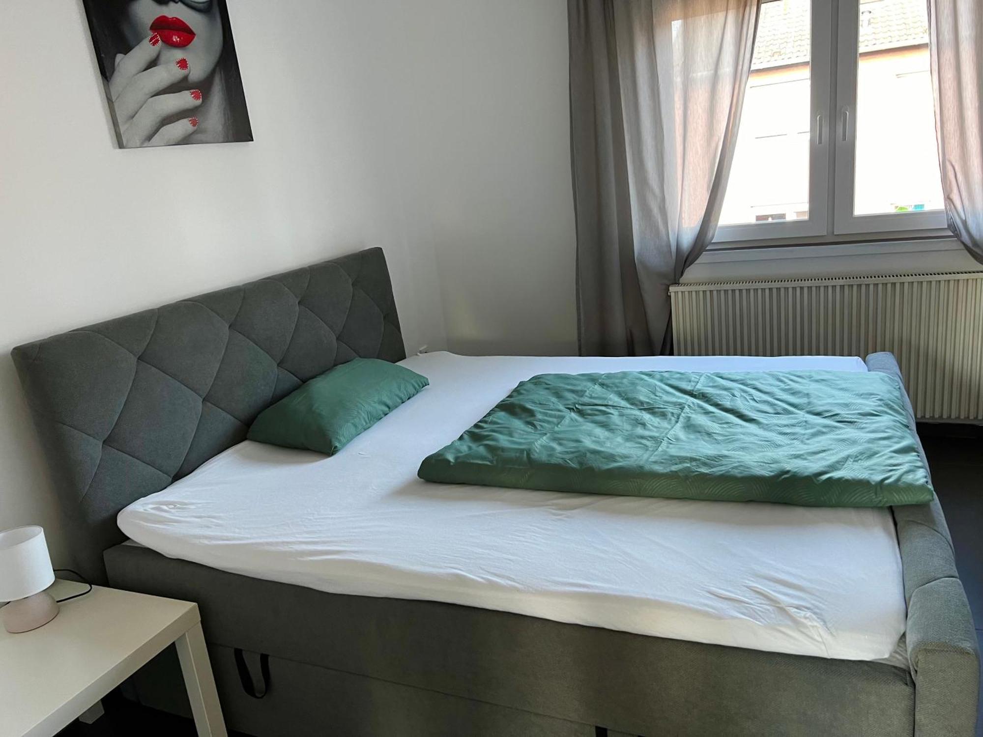 Elegante Apartment In Erftstadt Mit Balkon, Zentral, Bahnhof Nah, Phantasialand Bruehl Bei Cologne エクステリア 写真