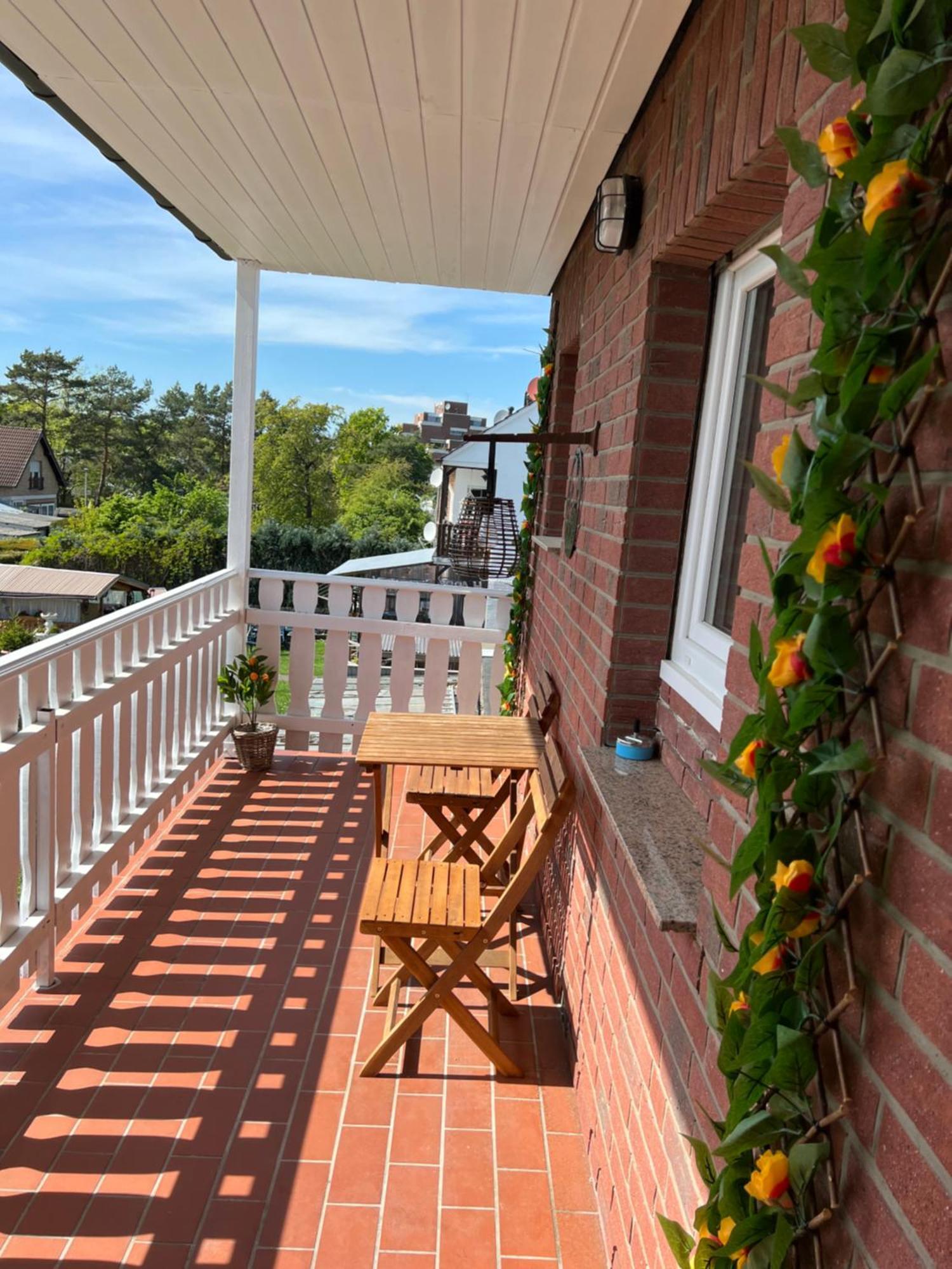 Elegante Apartment In Erftstadt Mit Balkon, Zentral, Bahnhof Nah, Phantasialand Bruehl Bei Cologne エクステリア 写真